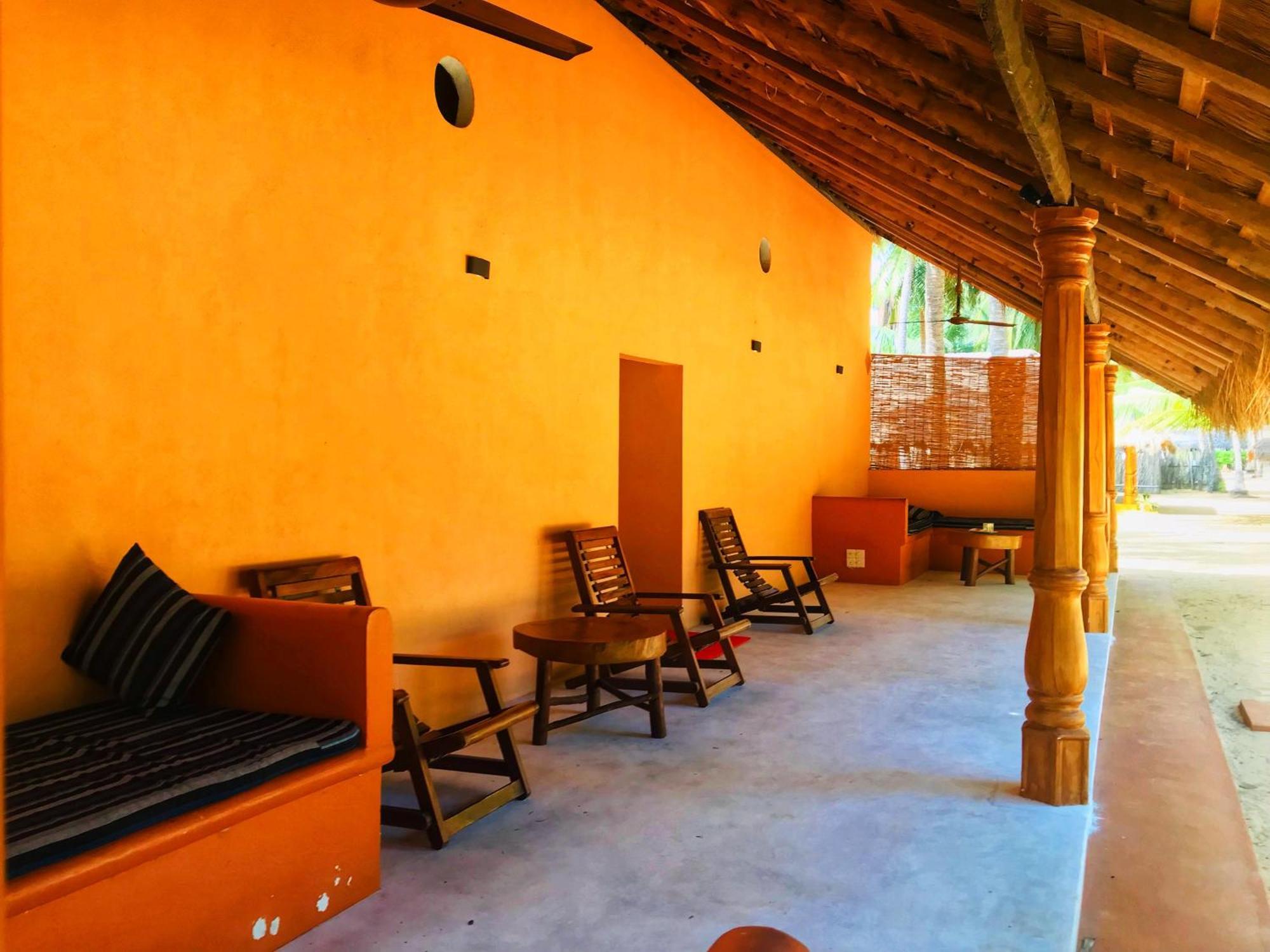 Roshanne Beach Resort Калпития Екстериор снимка