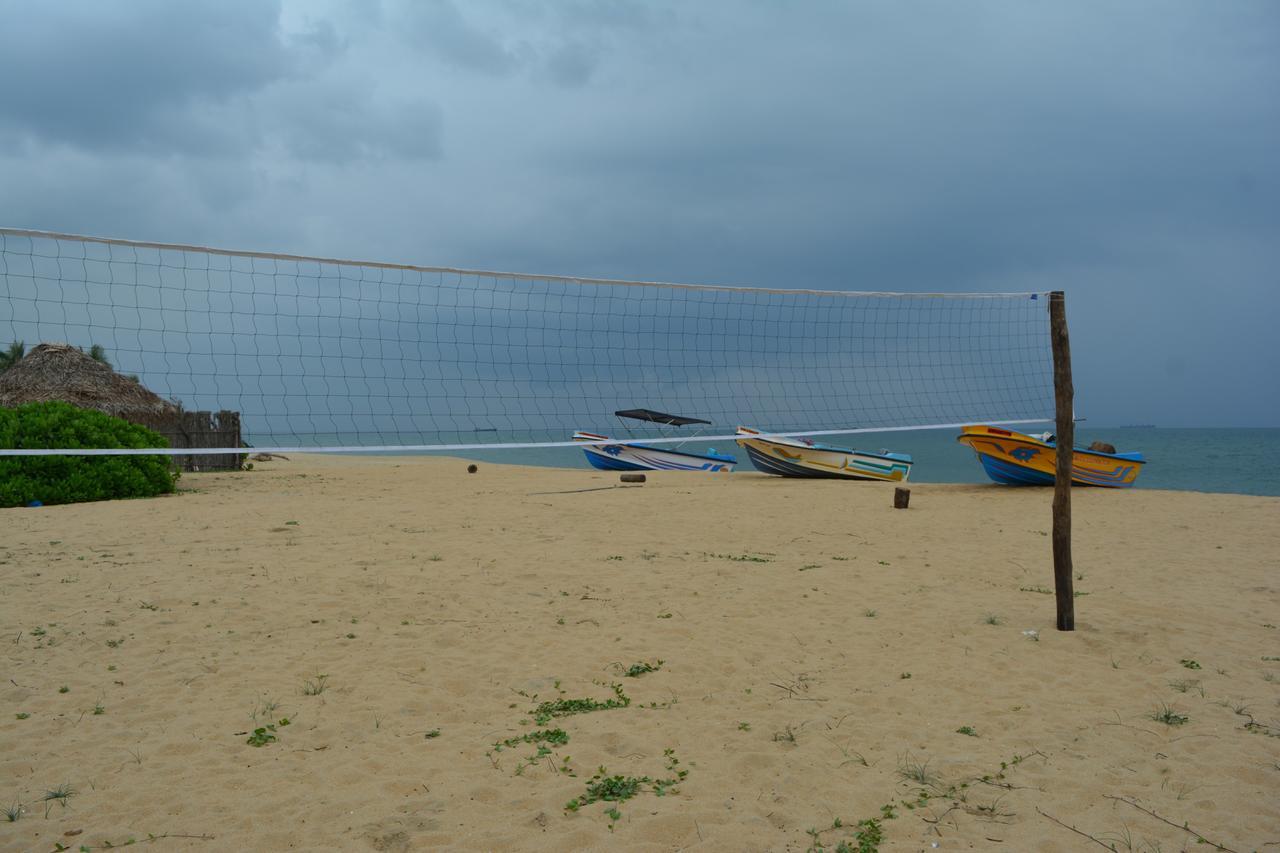 Roshanne Beach Resort Калпития Екстериор снимка