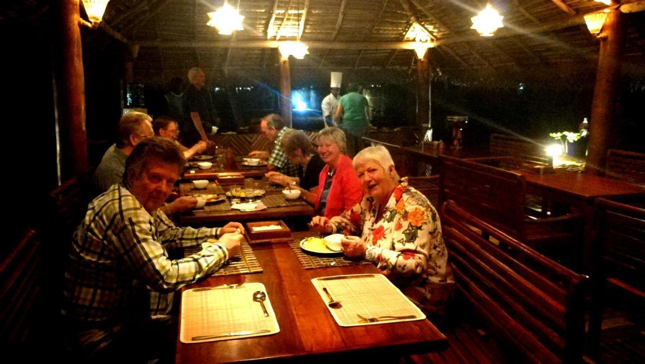 Roshanne Beach Resort Калпития Екстериор снимка