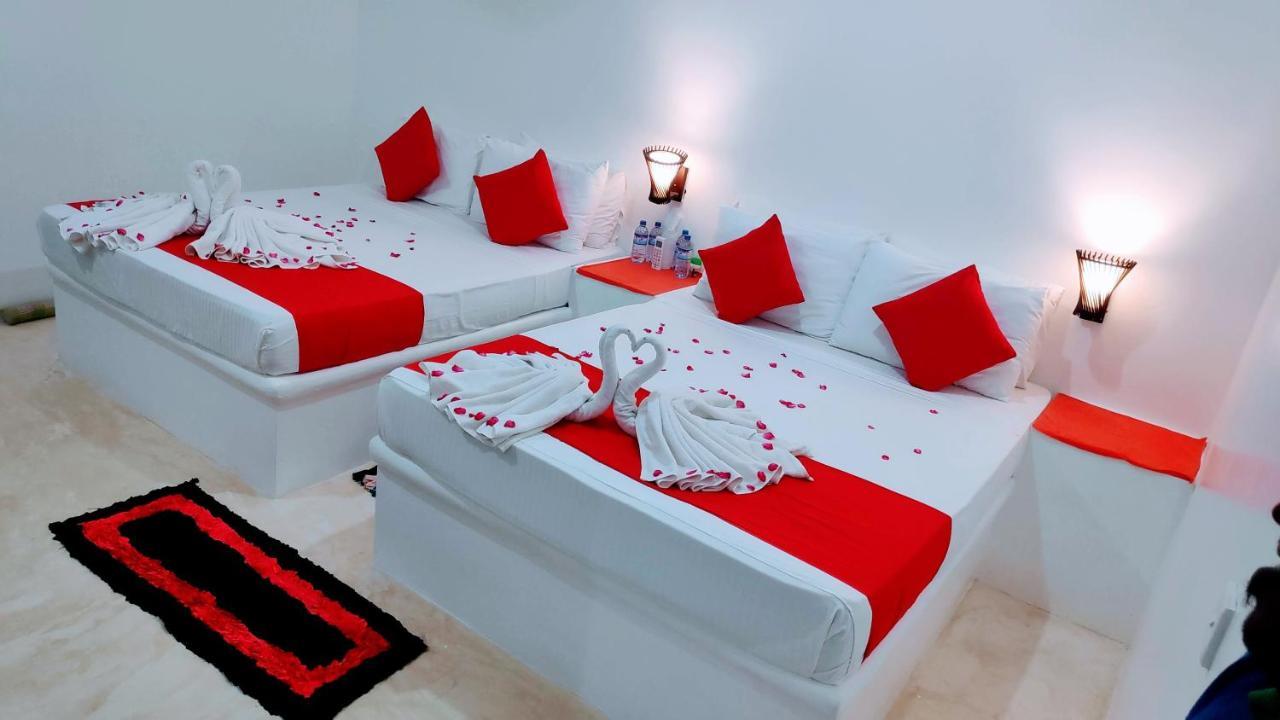 Roshanne Beach Resort Калпития Екстериор снимка
