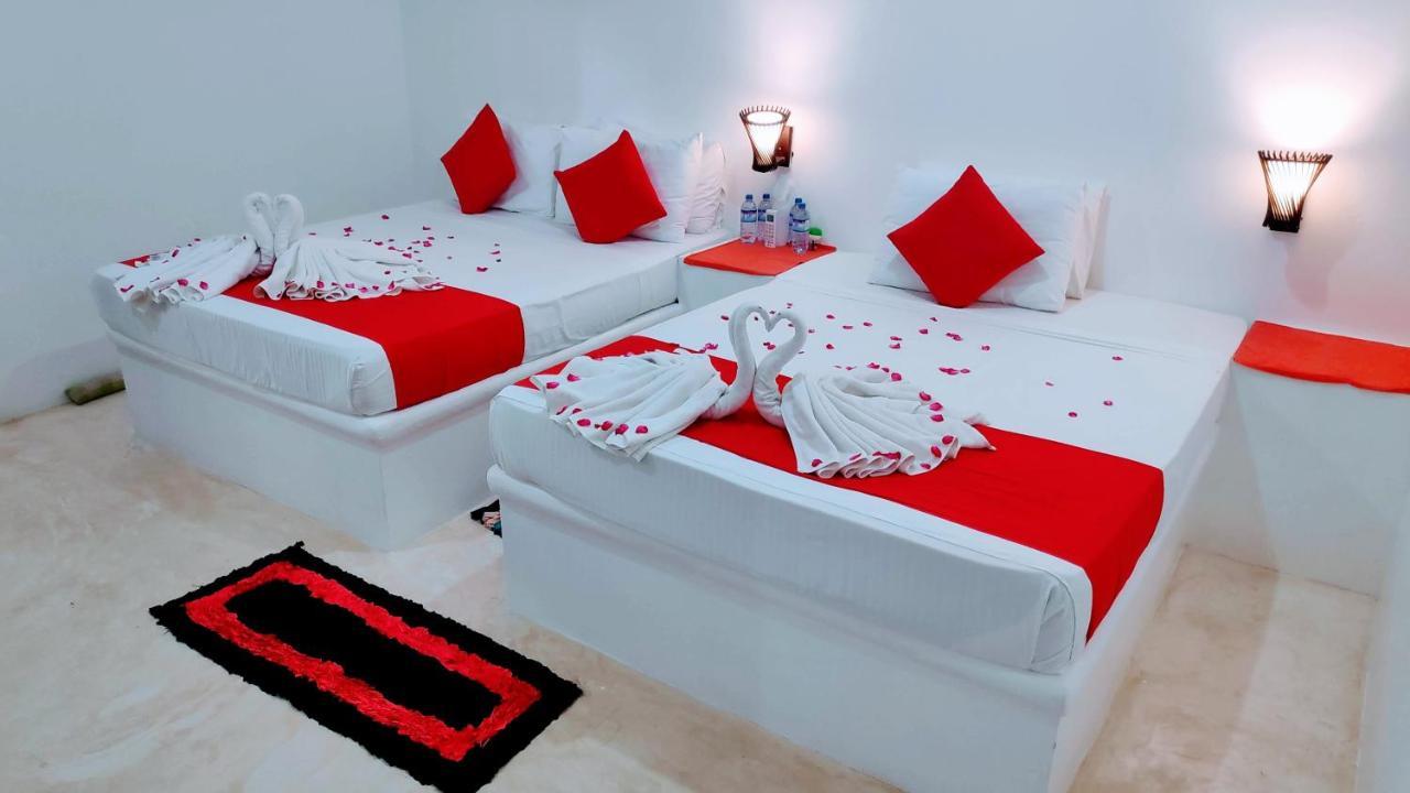 Roshanne Beach Resort Калпития Екстериор снимка